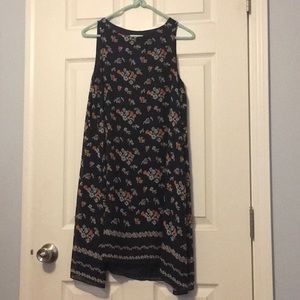 Sleeveless floral dress.  Like new.